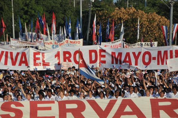 Desfile por el Primero de Mayo  - 03