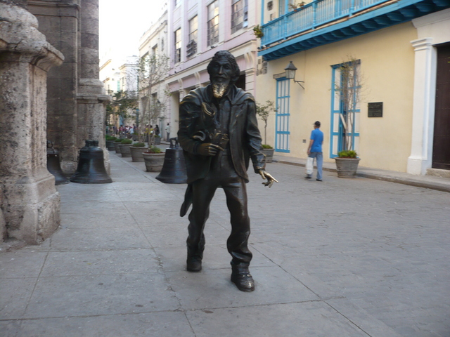 caballero_de_paris estatua