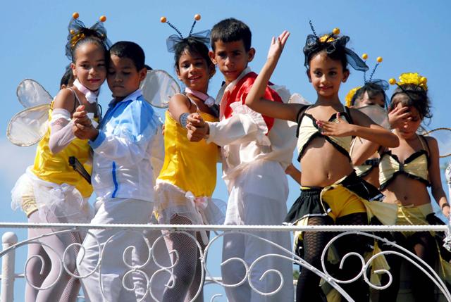 Carnaval infantil en las Tunas 01