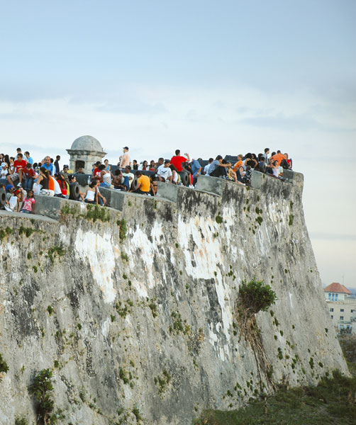 Personas en La Cabaña