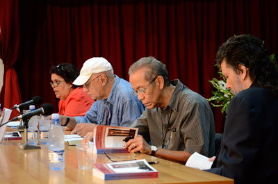 Presentacion del Libro "Enigmas y otras conversaciones"