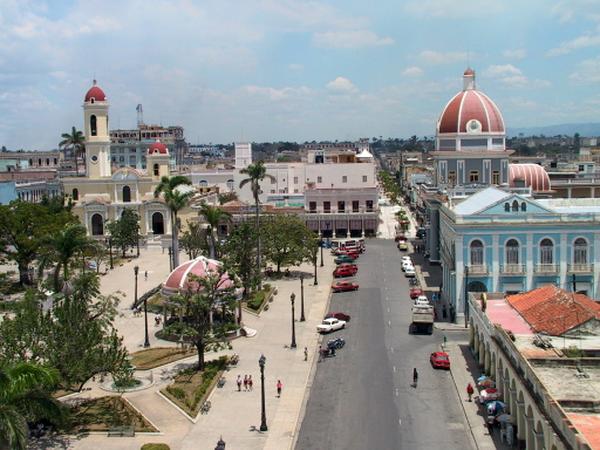 cienfuegos-parque martí