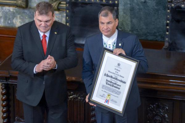 Rafael Correa-Dr. Gustavo Cobreiro Suárez