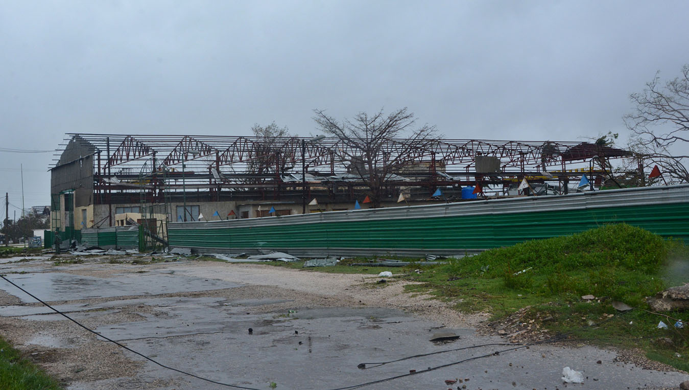 Calma en Caibarien, municipio de Villa Clara, al paso del ojo del huracán Irma por el territorio, el 9 de septiembre de 2017. Calma en Caibarien, municipio de Villa Clara, al paso del ojo del huracán Irma por el territorio, el 9 de septiembre de 2017.