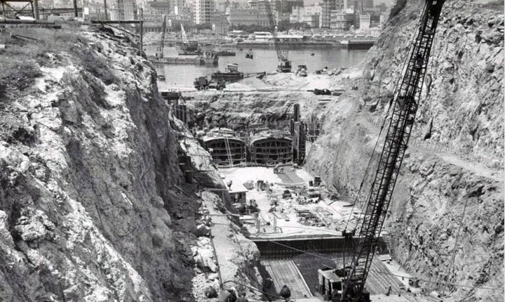 Trincheras del túnel con las compuertas al cerradas