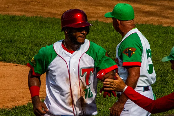 LAS TUNAS VS SANTIAGO-DE CUBA 3er juego