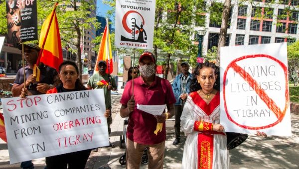 Protestas ante la extracción de minerales