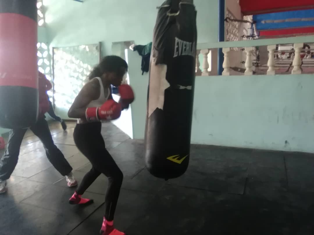 Boxeo femenino cubano