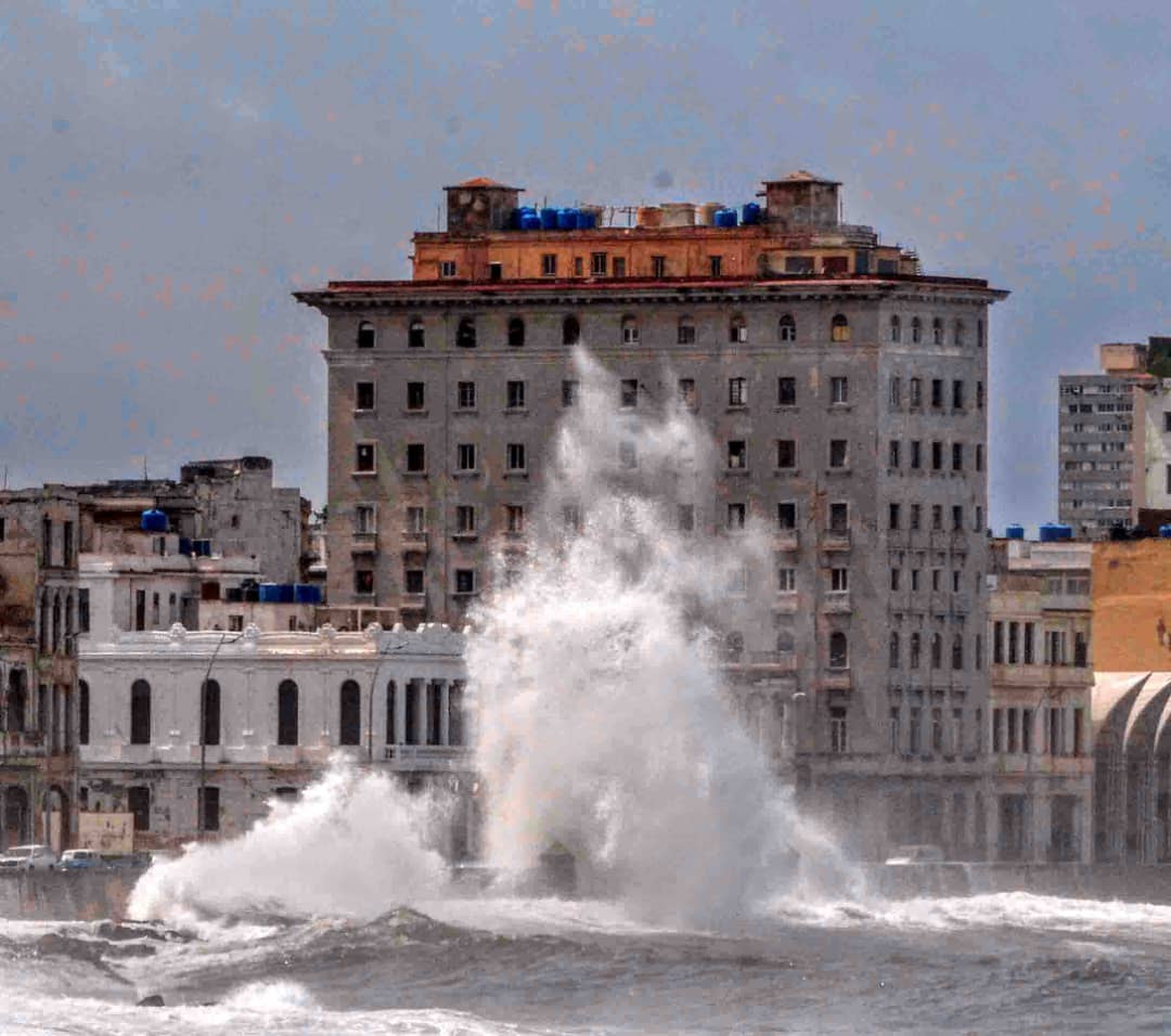 Inundaciones y afectaciones en Cuba por las fuertes lluvias.
