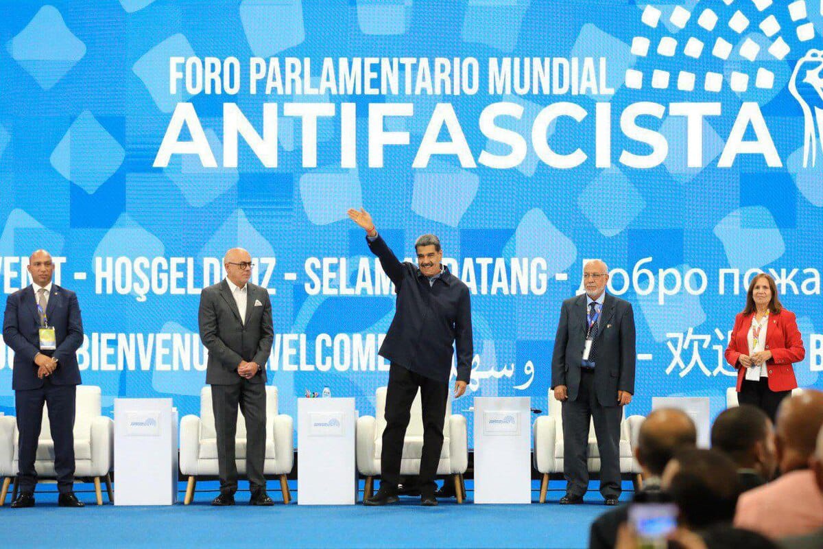 Nicolás Maduro cerró el Foro Parlamentario Mundial Antifascista: “basta al neofascismo”