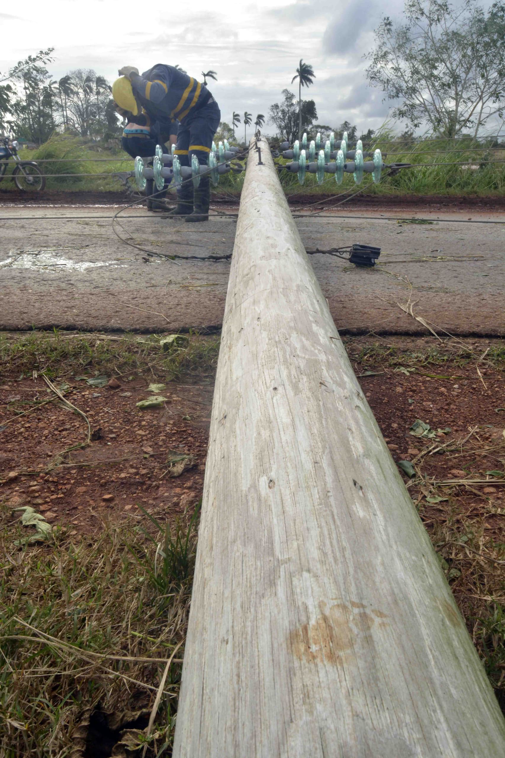 Paso del huracán Rafael por Güira de Melena