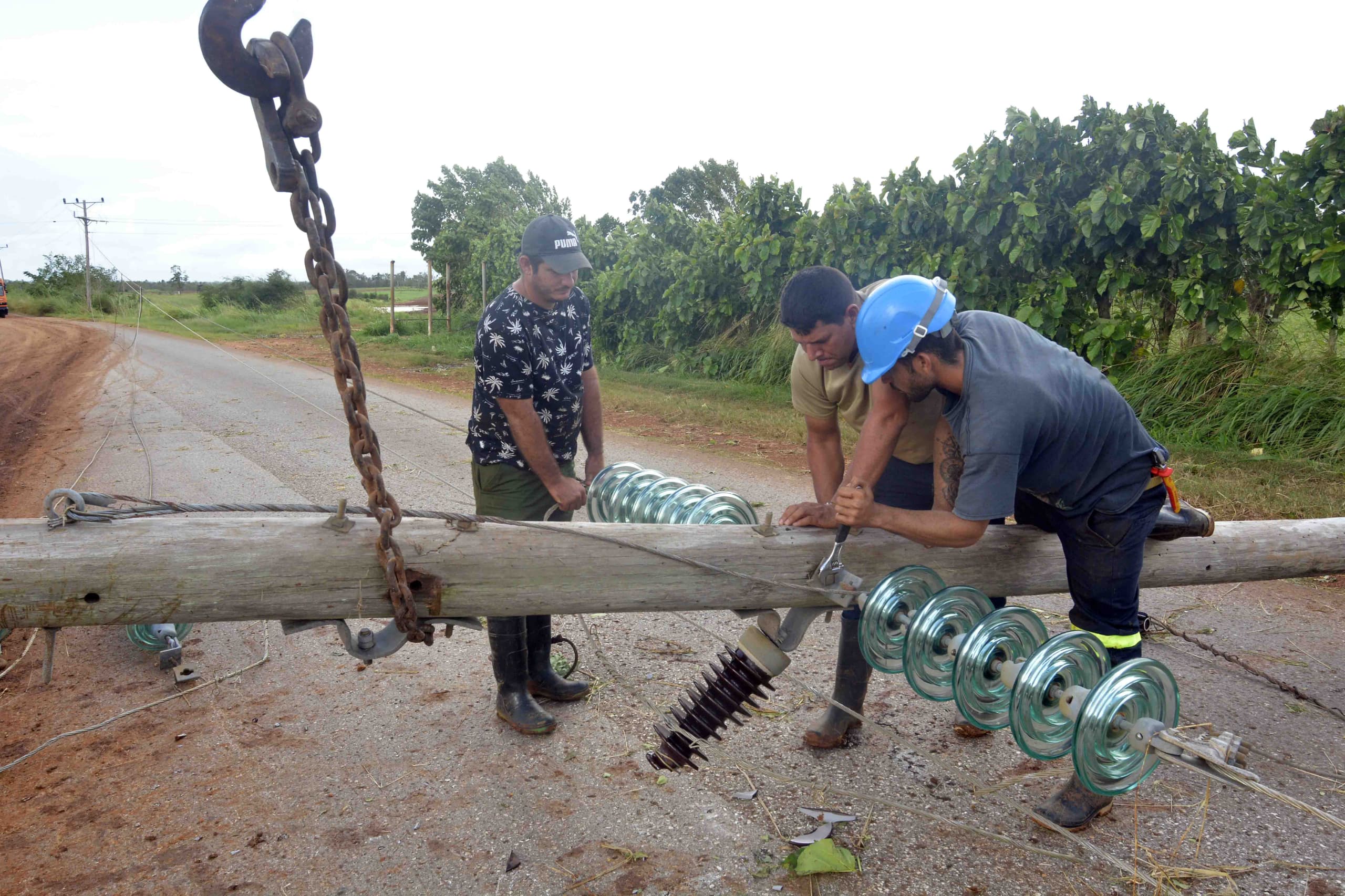 Paso del huracán Rafael por Güira de Melena