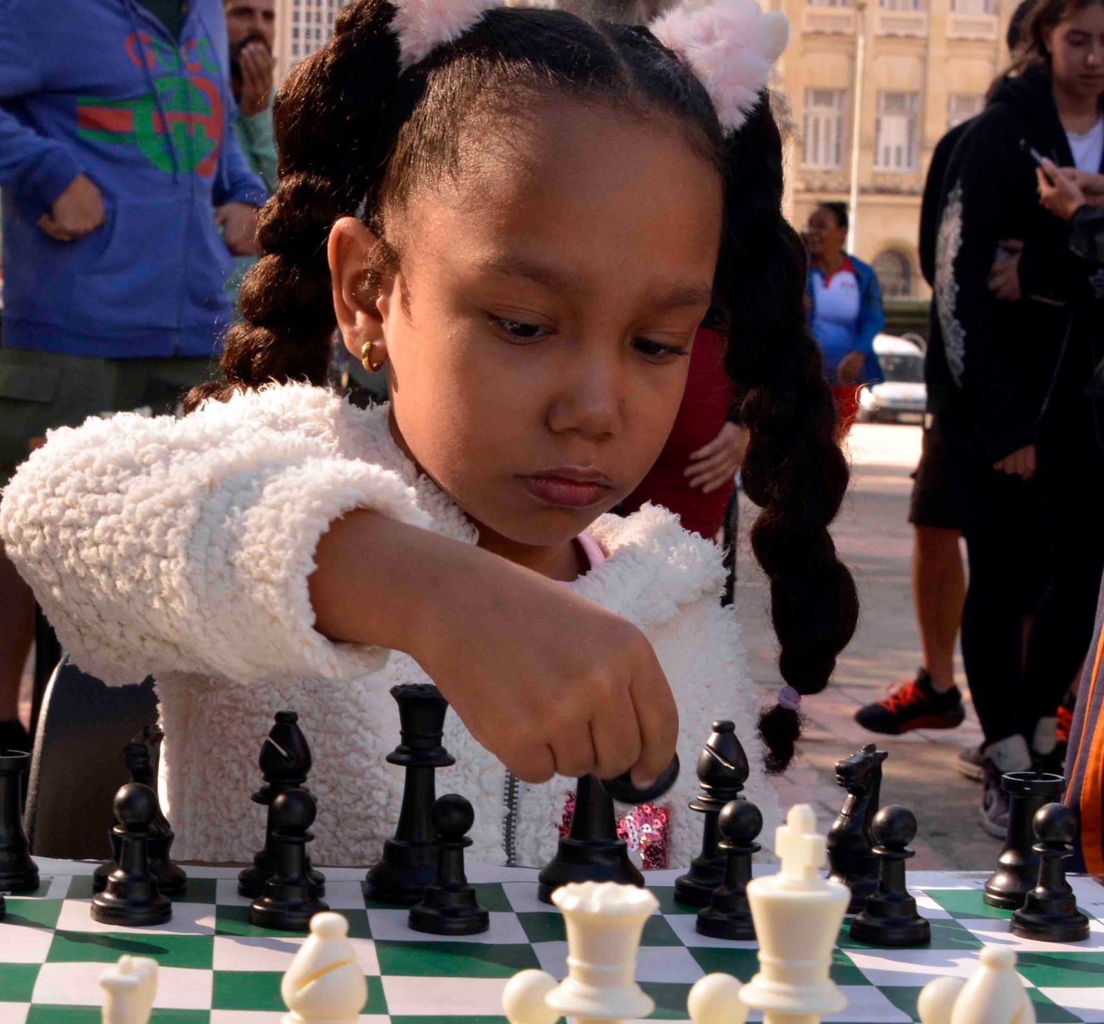 Con el lanzamiento de las tomas deportivas Siempre Joven, el sistema deportivo cubano recibe el 2025 con un renovado espíritu.