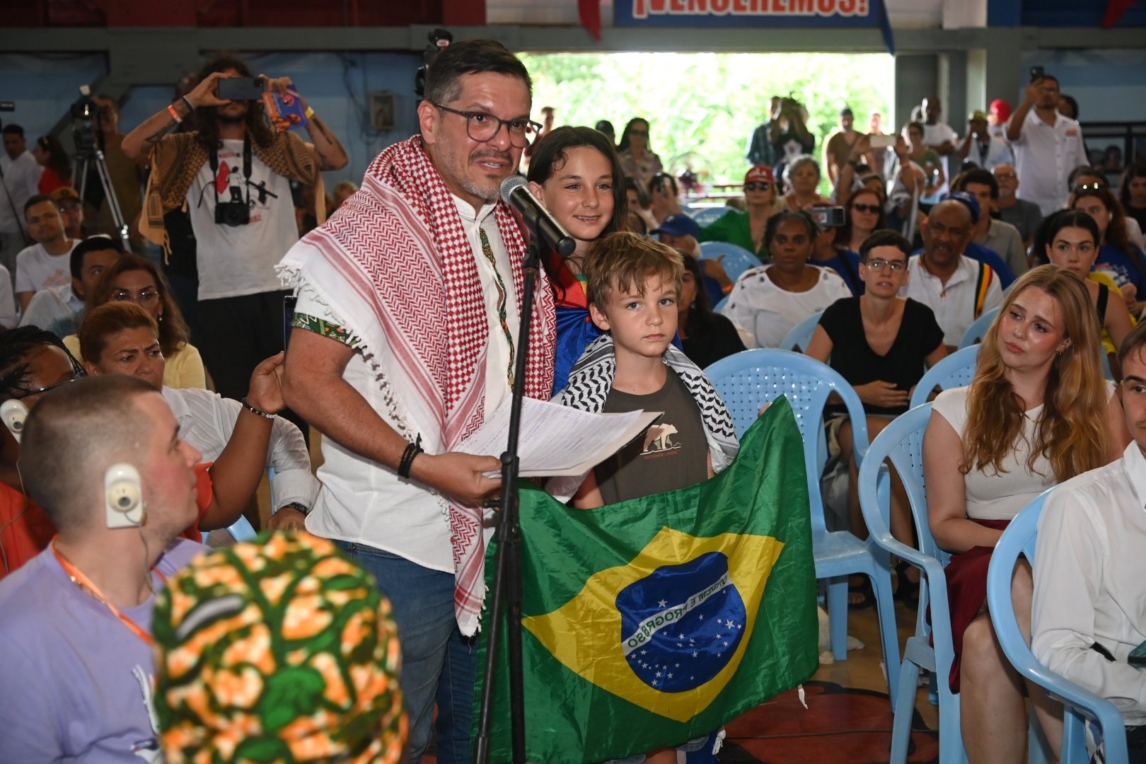 Por Cuba: voces solidarias del mundo