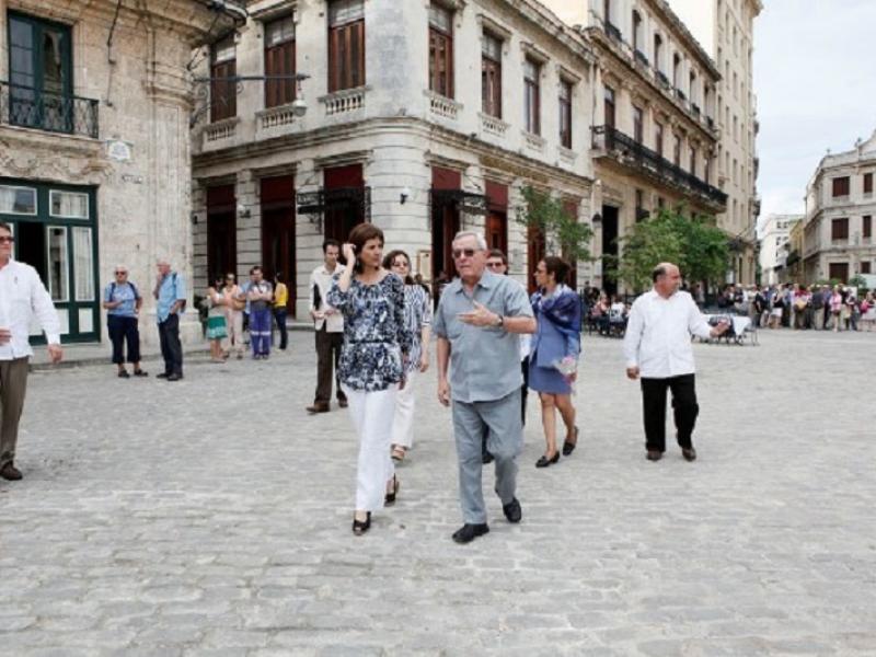 En Imágenes Eusebio Leal y su novia eterna: La Habana 
