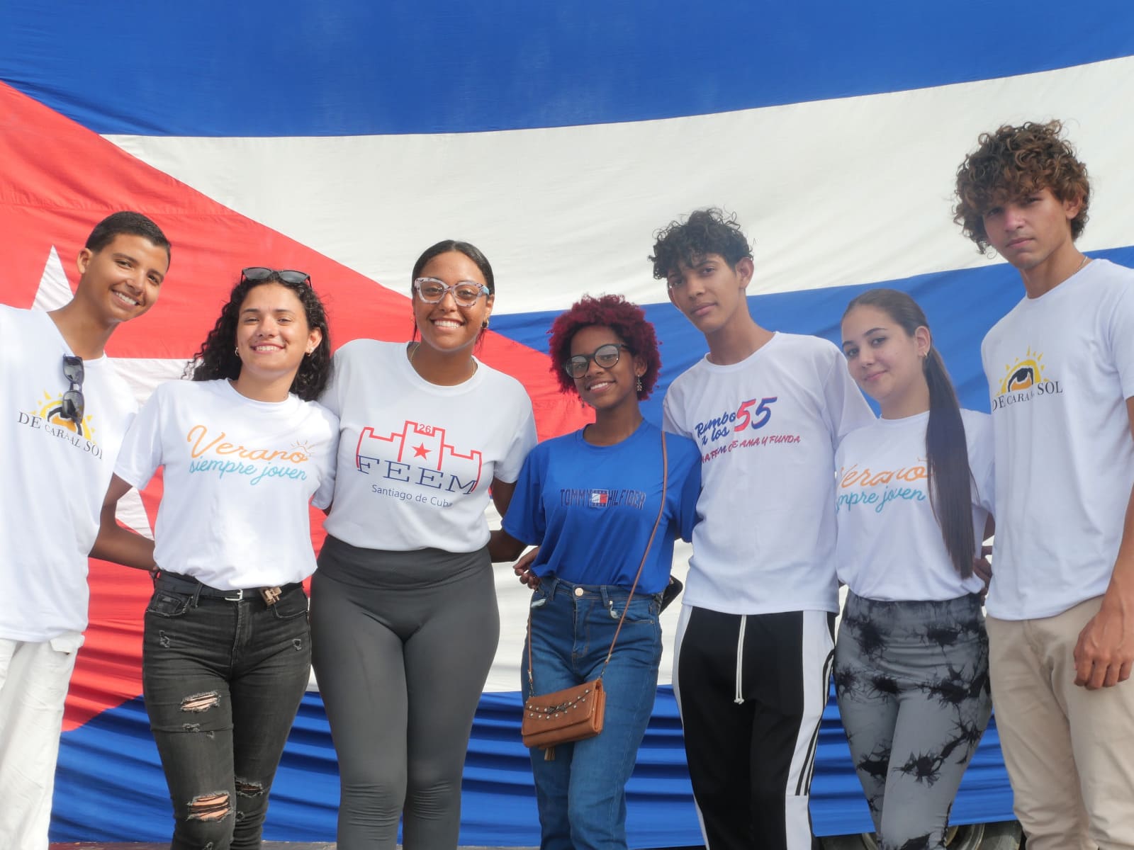 Los jóvenes en Birán Los jóvenes en Birán