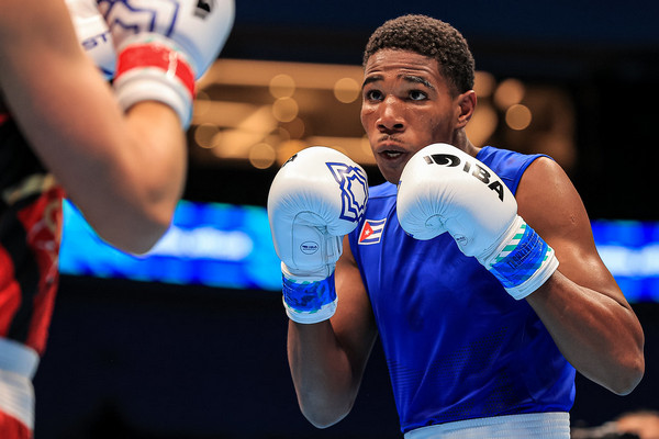 Tres cubanos en primera fecha del Mundial de Boxeo