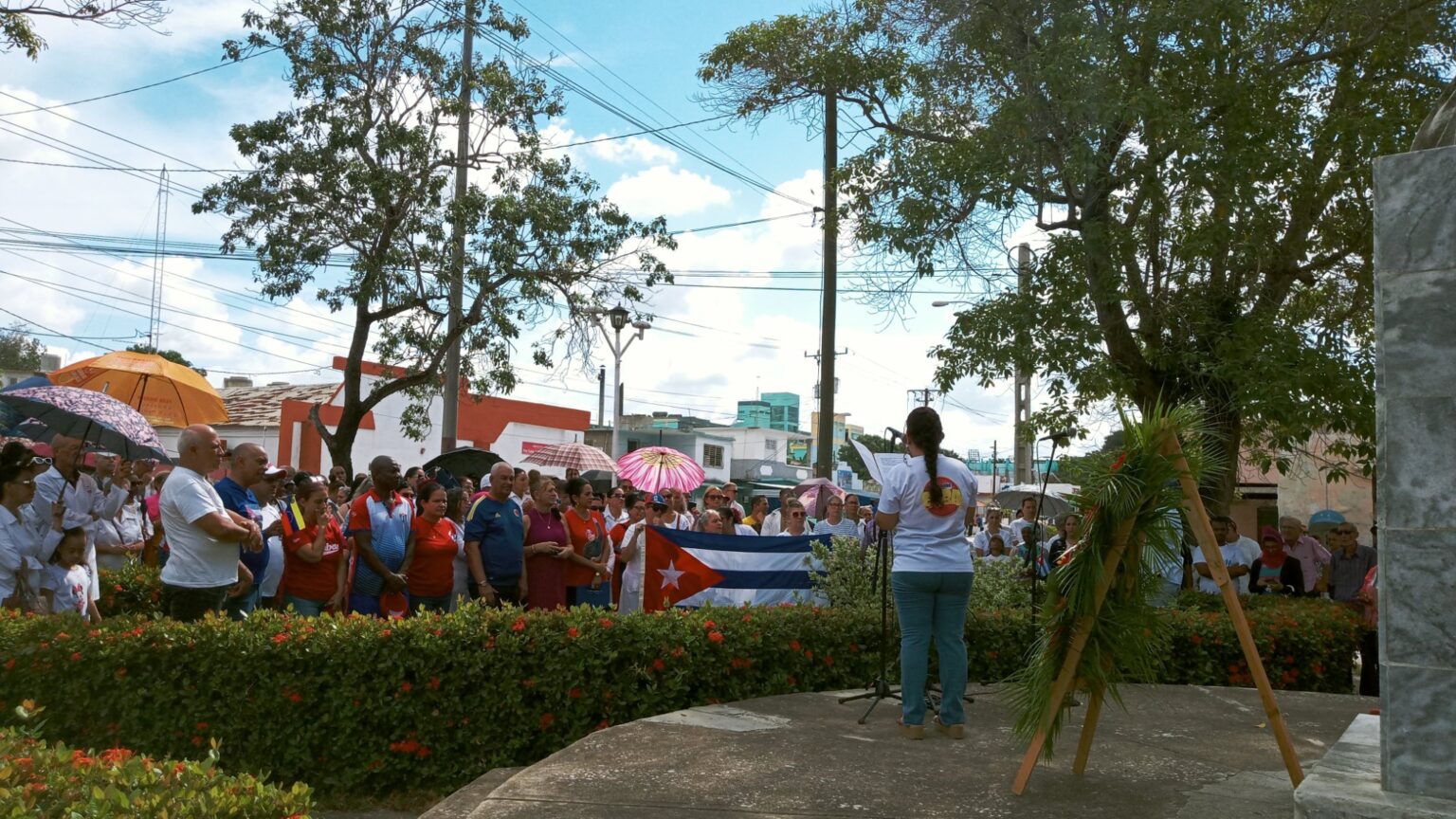 Manifestación solidaria en la ciudad de Holguin: Foto: Nelsy Yamirka González Pérez