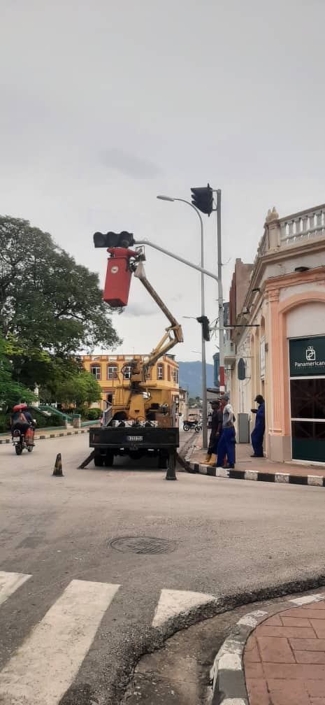 Santiago se prepara ante el inminente paso del huracán Melissa