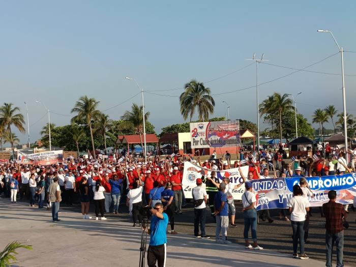 Desfile por el primero de mayo